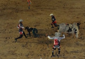 Mostra de rodeio country, durante a abertura