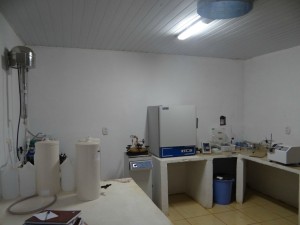 Laboratório de fabricação de defensivos homeopáticos, utilizados nos amimais, para a prevenção e controle de doenças, um dos critérios para a certificação orgânica ou agroecológica.