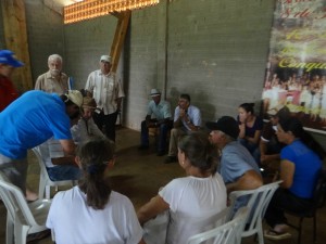 Reunião a parte, com famílias que se manifestaram disposta a irem para assentamentos.