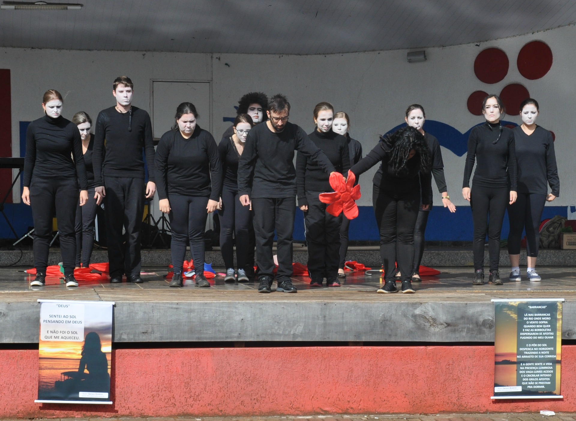 TULS  faz a primeira apresentação pública, durante Dia Cultural na Praça