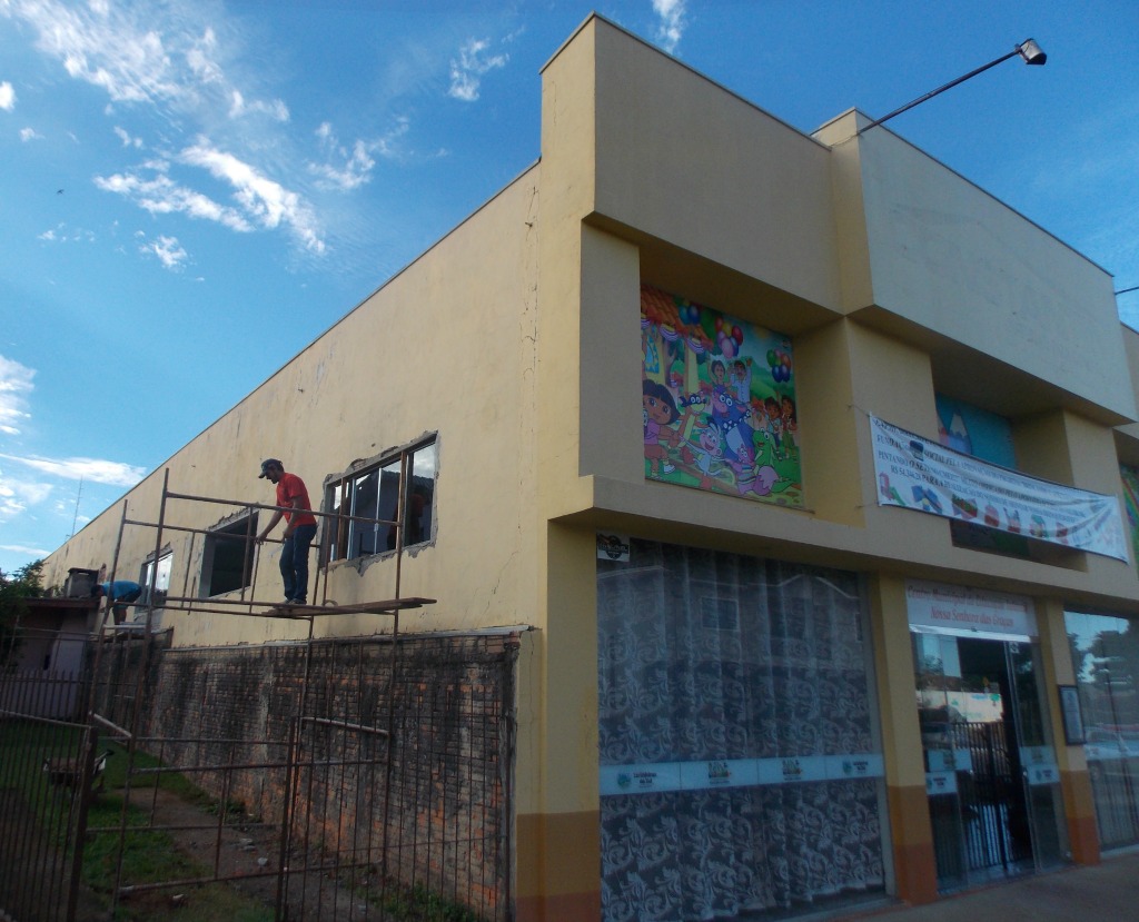 Janelas na creche N. Sra. das Graças já foram colocadas