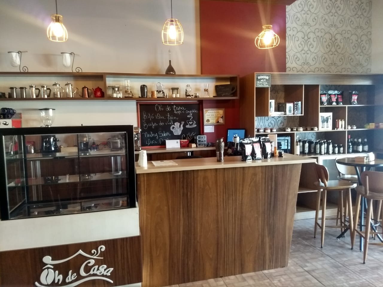 Vende-se Café completo e funcionando, em Laranjeiras do Sul.